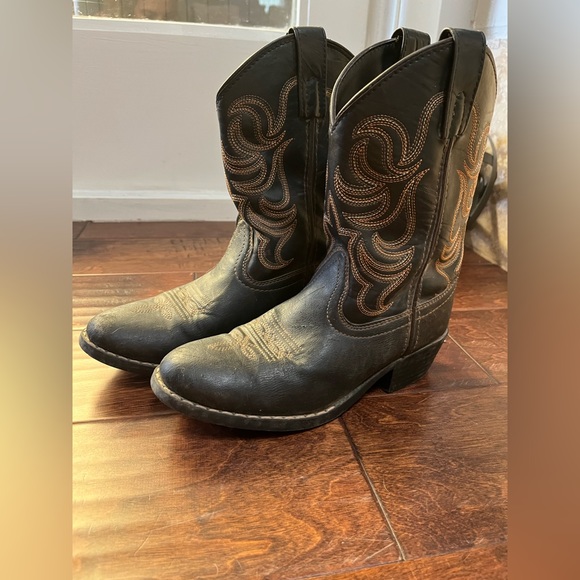 Smoky Mountain Boots | Western Toe | Genuine Leather Material| Man-Made Lining - Picture 4 of 9